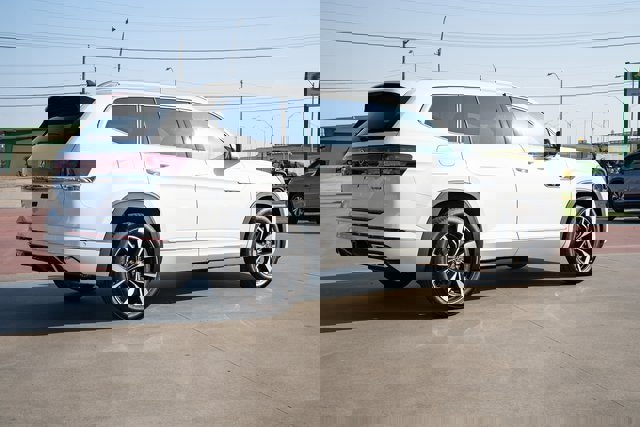 New 2026 Volkswagen Atlas SEL Premium R-Line image 6