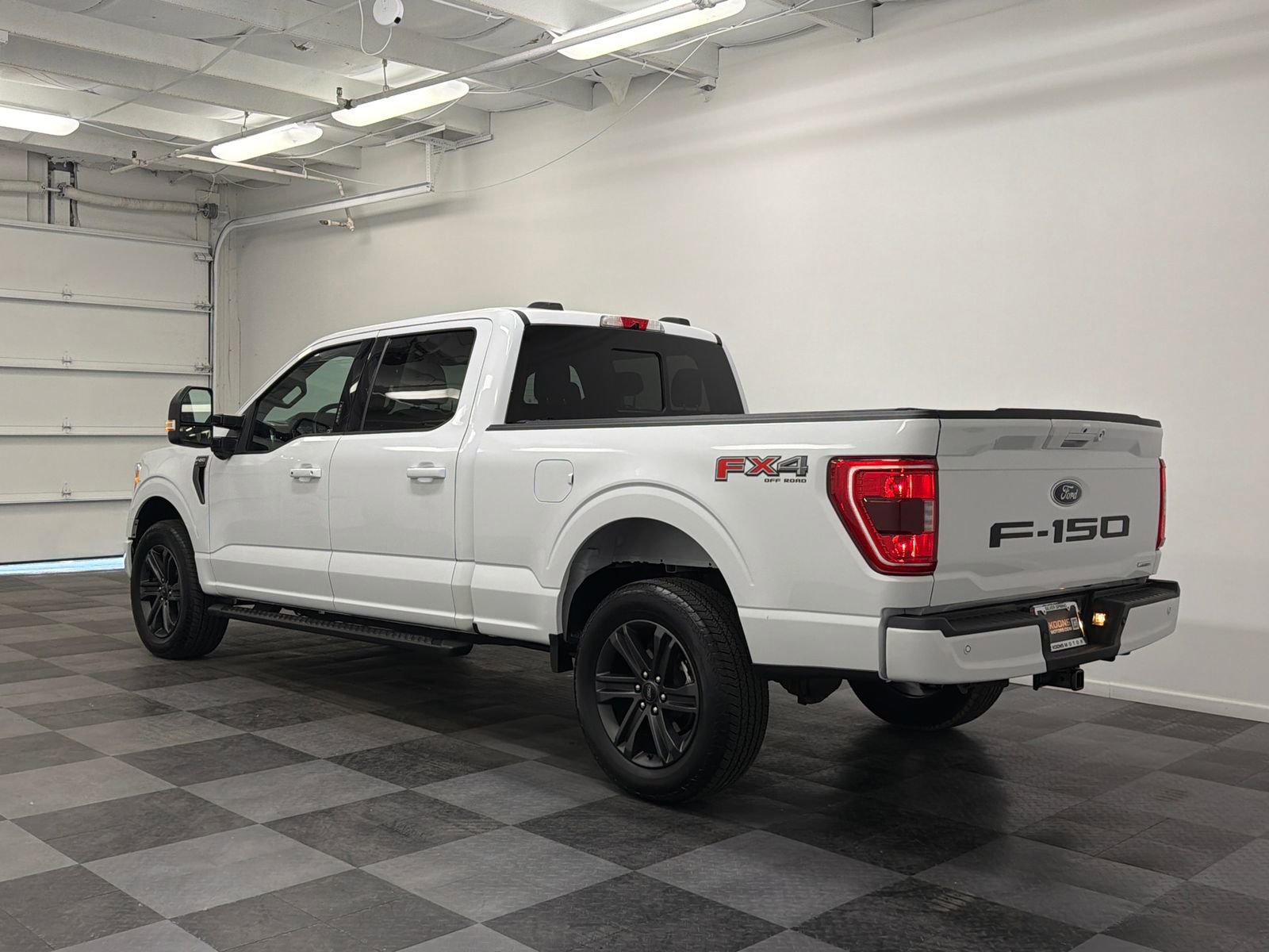 Used 2022 Ford F150 XLT w/ Equipment Group 302A High AWD/4WD image 6