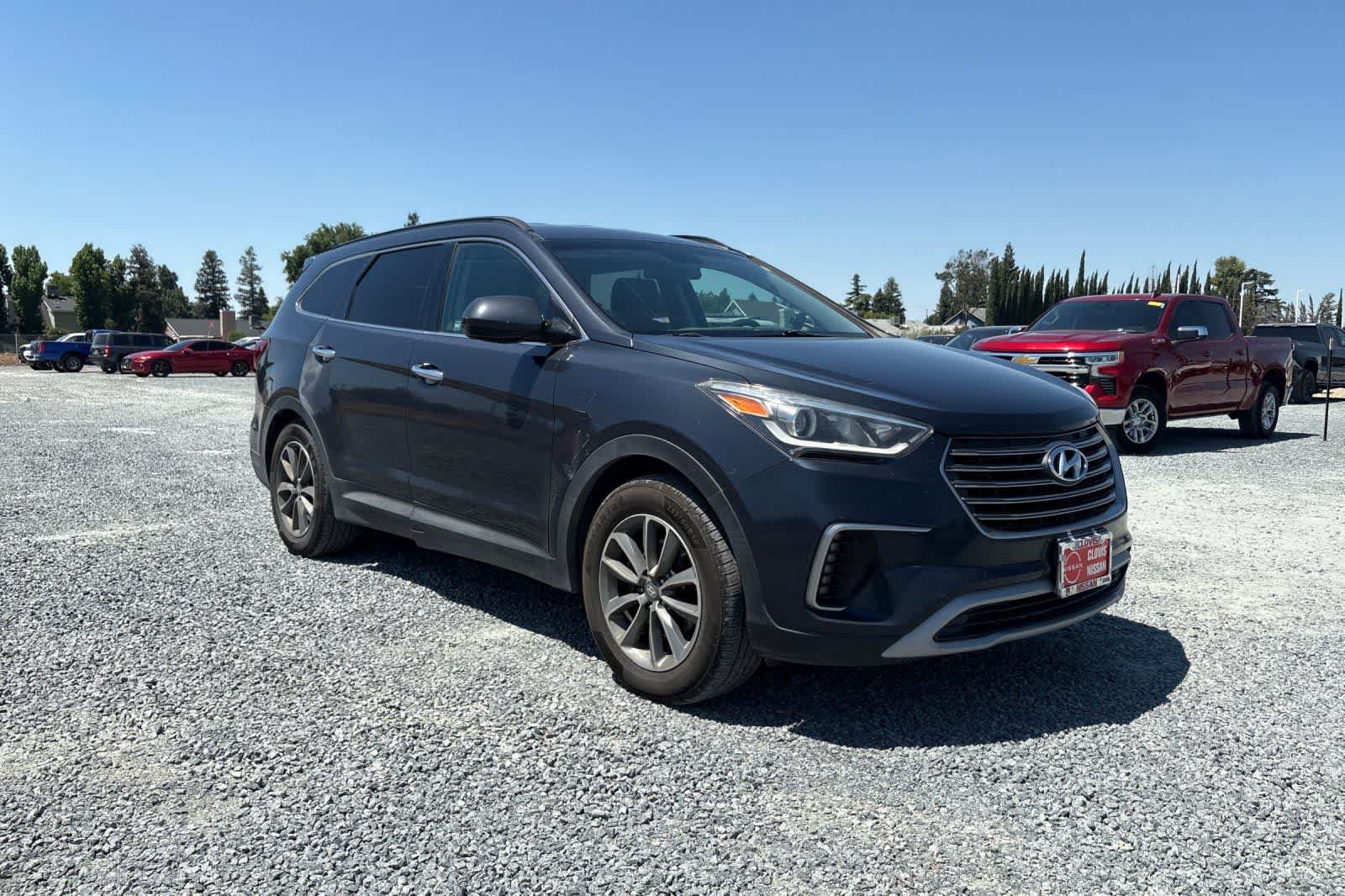 Used 2017 Hyundai Santa Fe SE w/ Cargo Package FWD image 10