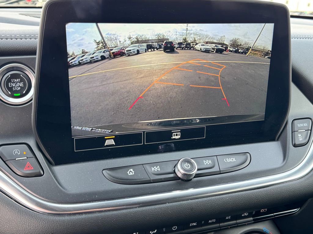 Used 2023 Chevrolet Blazer LT image 31