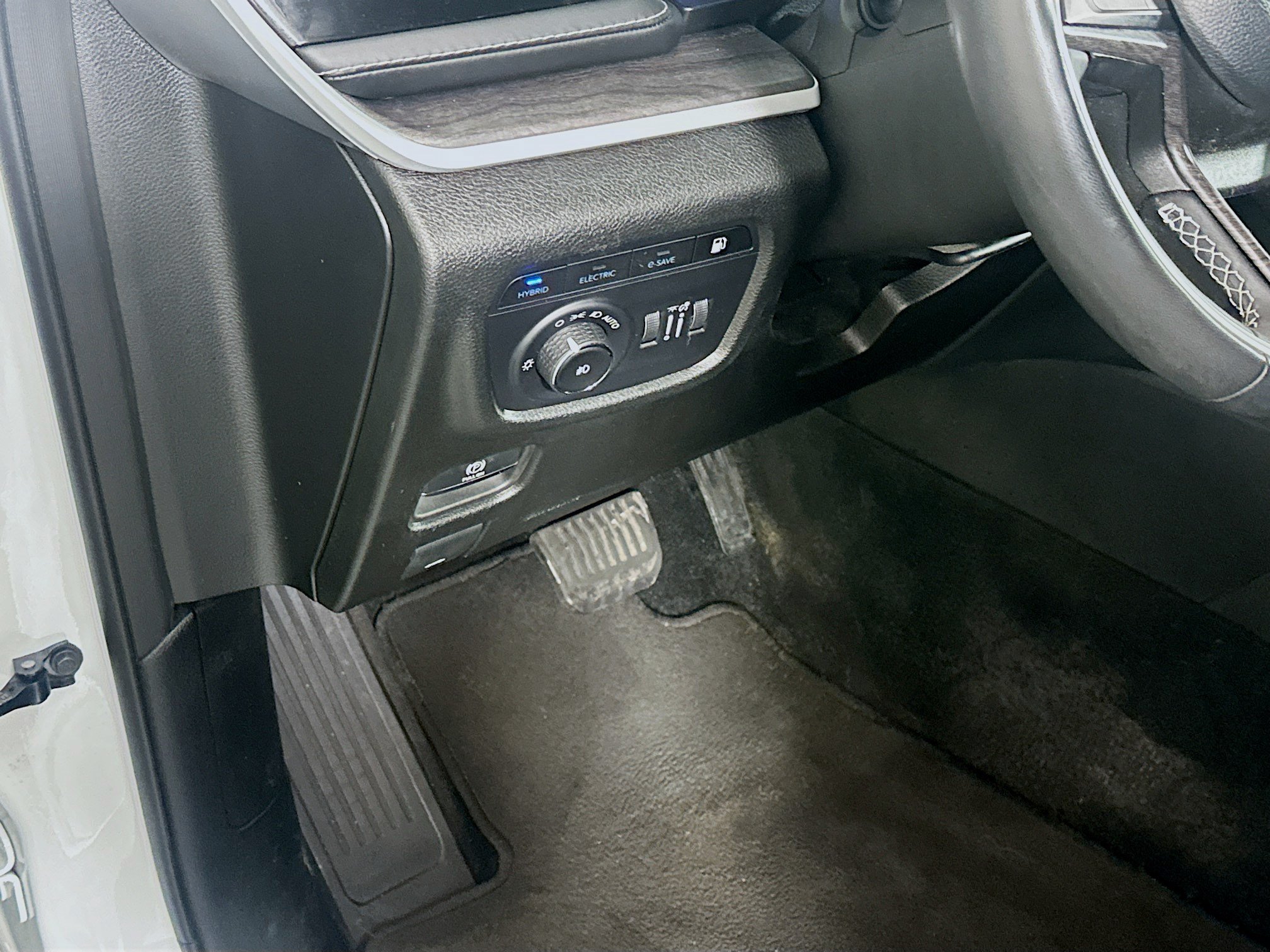 Used 2022 Jeep Grand Cherokee Limited 4xe AWD/4WD image 17