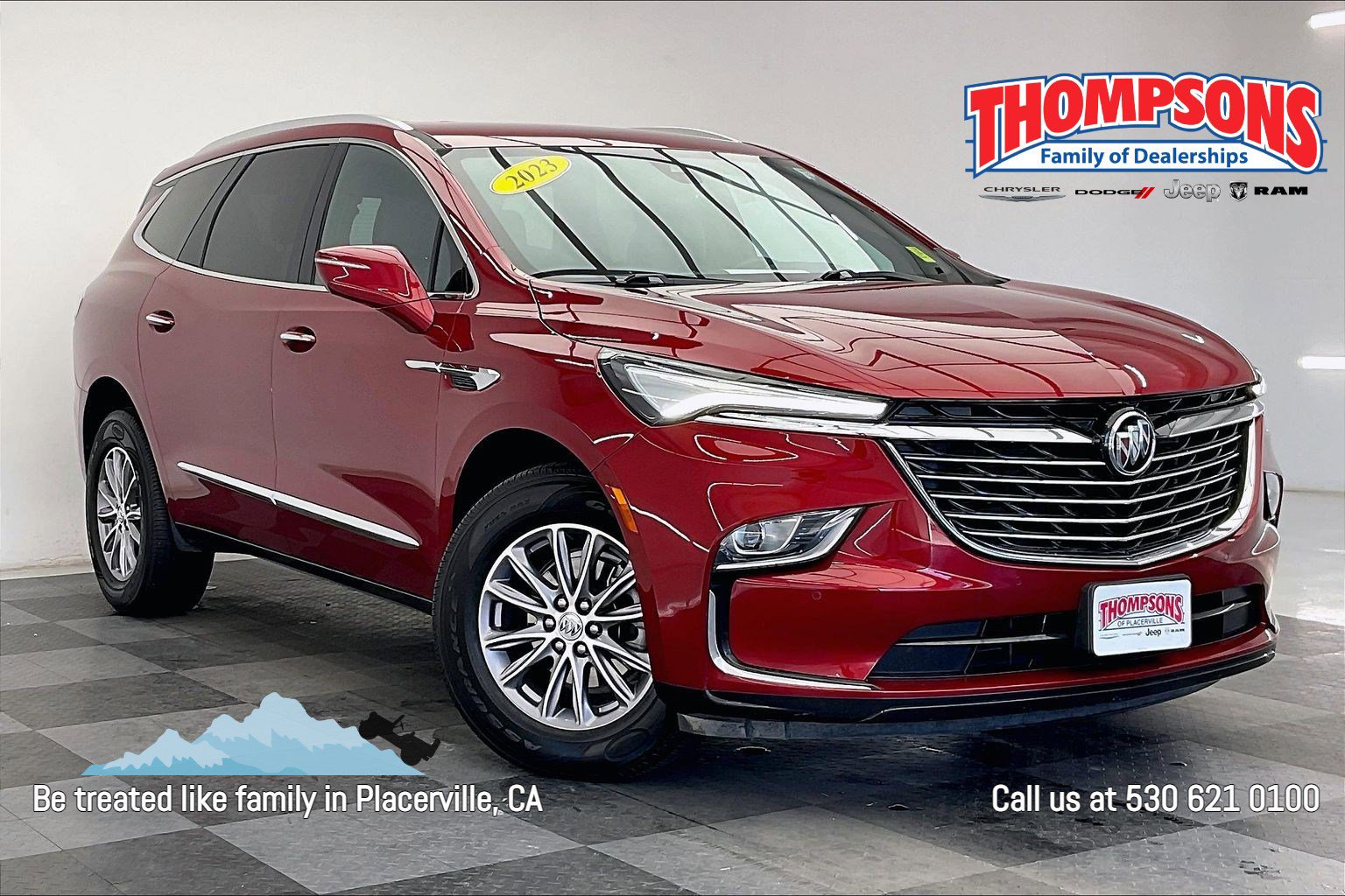 Used 2023 Buick Enclave Essence image 1