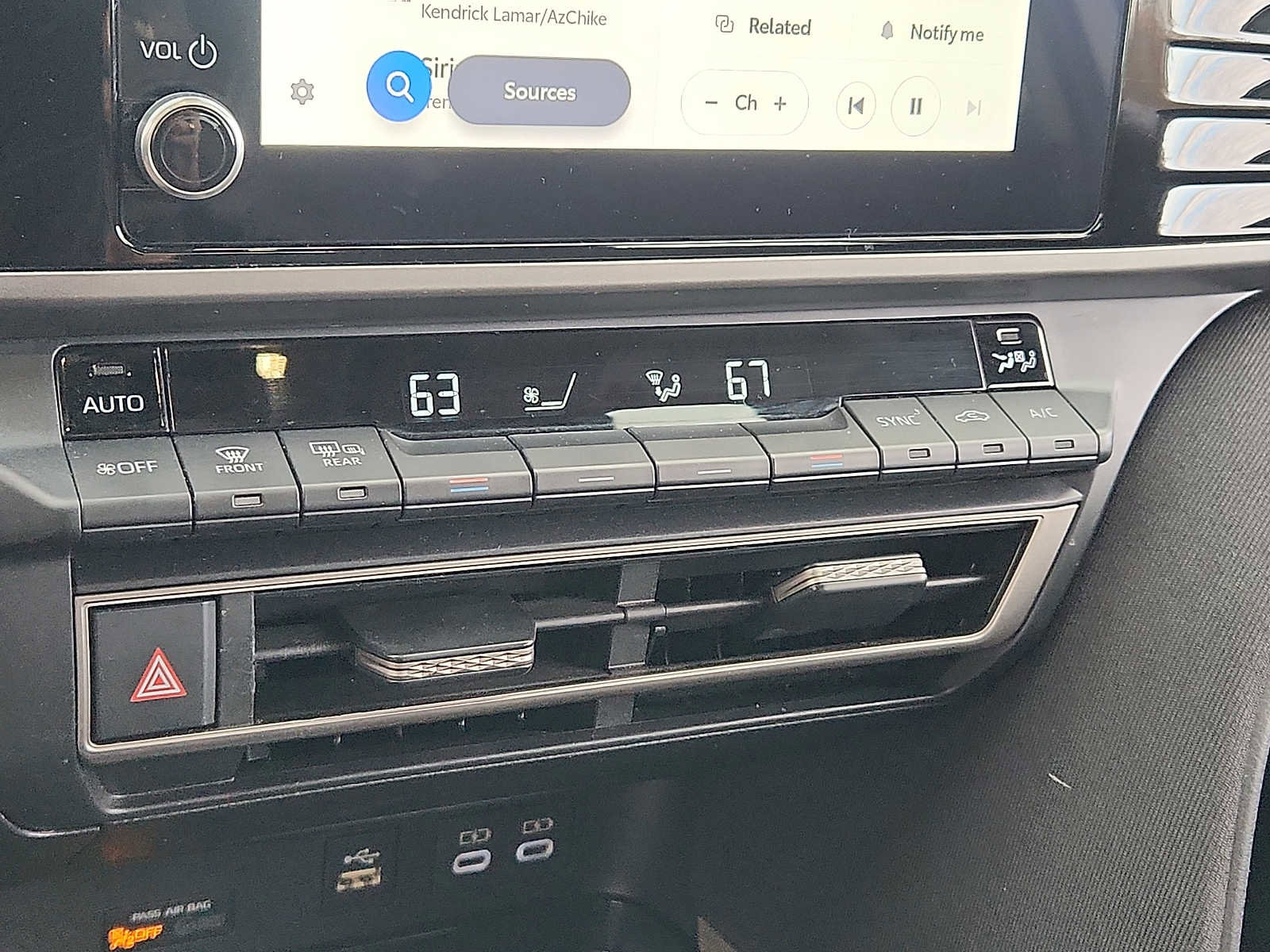 Used 2025 Toyota Camry LE FWD image 15