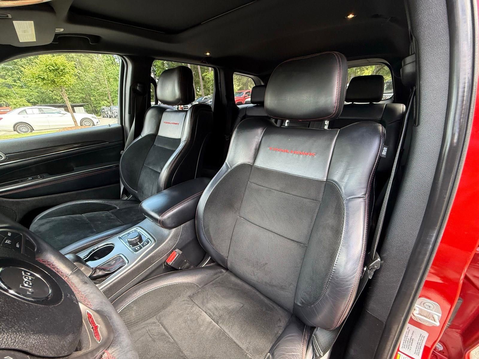 Used 2017 Jeep Grand Cherokee Trailhawk AWD/4WD image 63