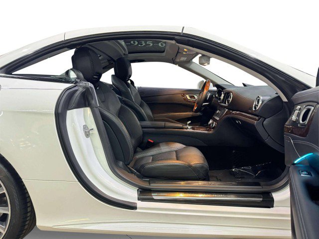 Used 2020 Mercedes-Benz SL 550 image 58