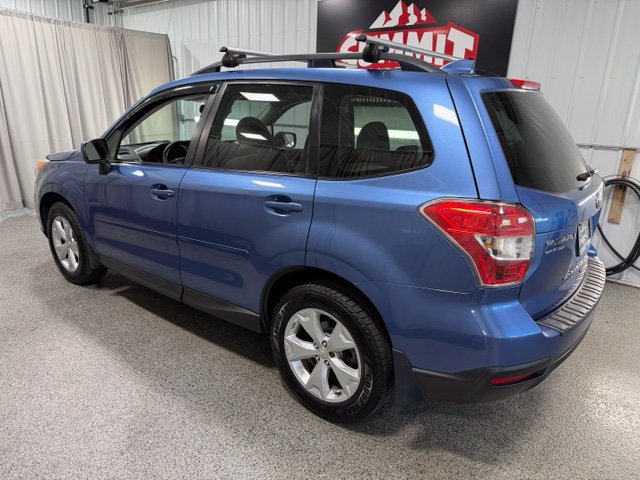 Used 2016 Subaru Forester 2.5i Premium w/ All-Weather Package AWD/4WD image 6