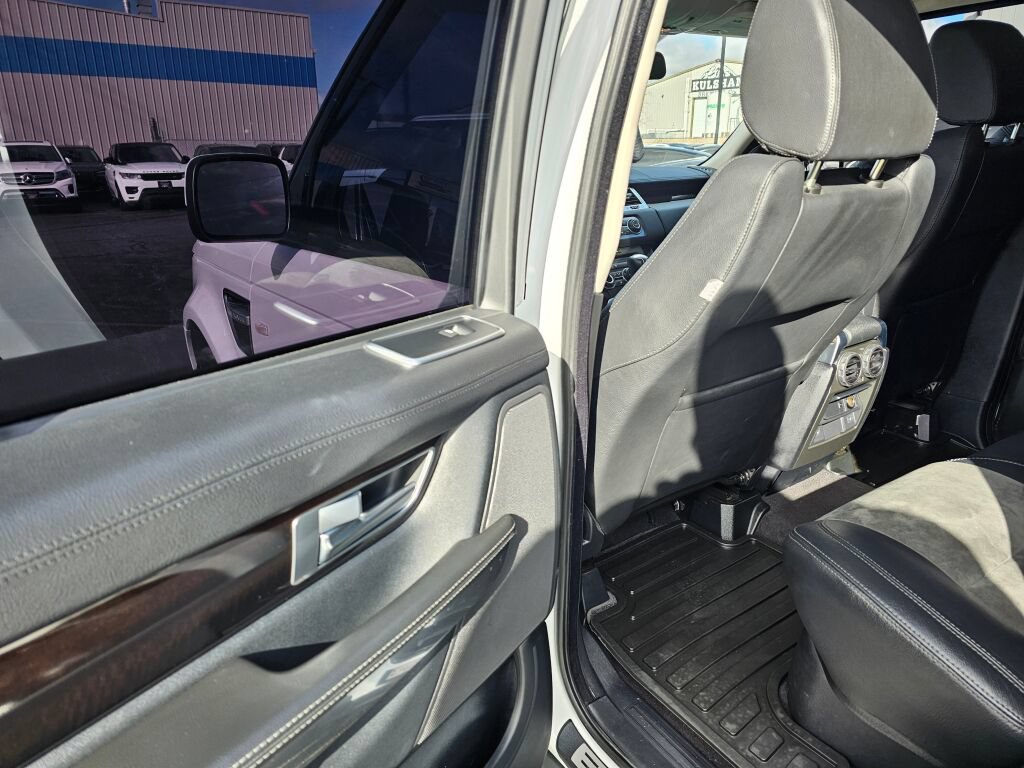 Used 2011 Land Rover Range Rover Sport HSE AWD/4WD image 15