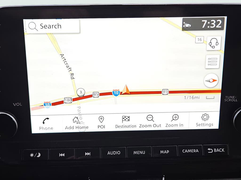 Used 2024 Nissan Pathfinder Platinum image 17