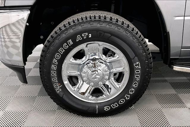Used 2024 RAM 2500 Tradesman w/ Chrome Appearance Group image 10