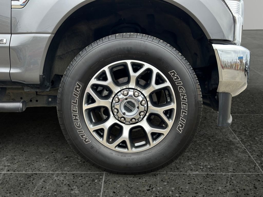 Used 2021 Ford F250 Lariat w/ FX4 Off-Road Package image 10