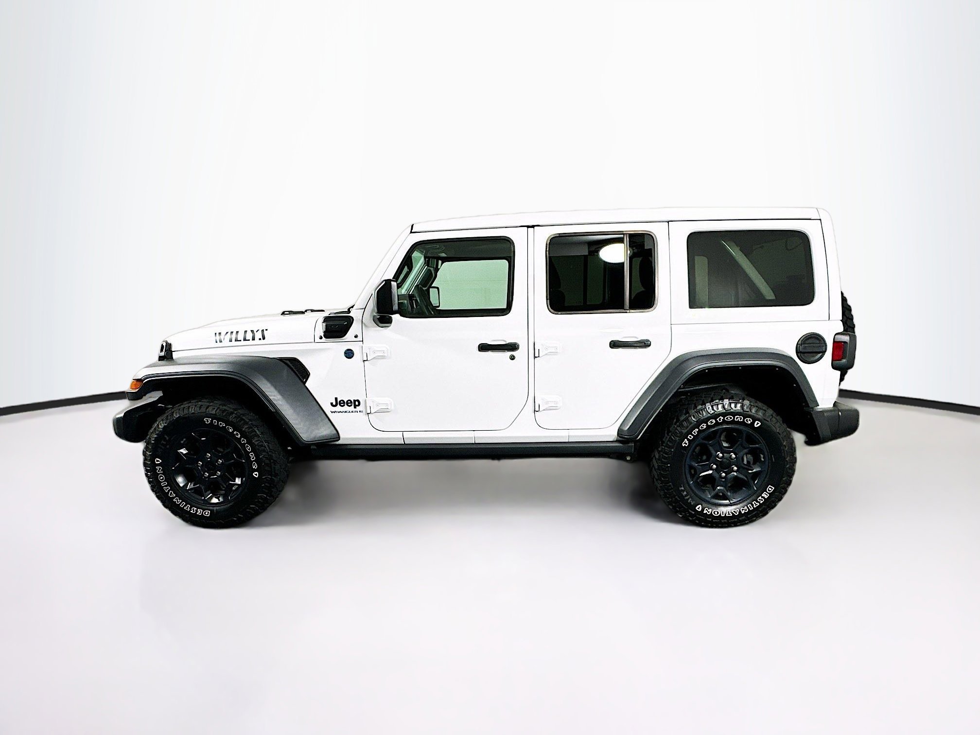 Used 2023 Jeep Wrangler Unlimited w/ Sun & Screen Package AWD/4WD image 4