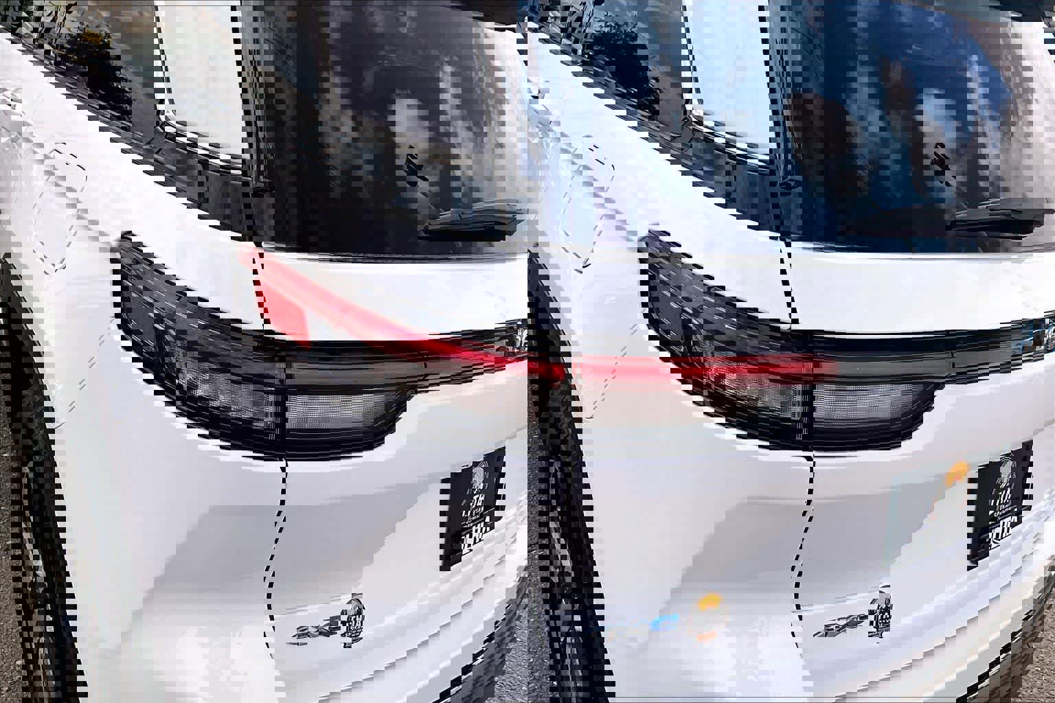 Used 2023 Jeep Grand Cherokee 4WD 4xe w/ Luxury Tech Group II image 32