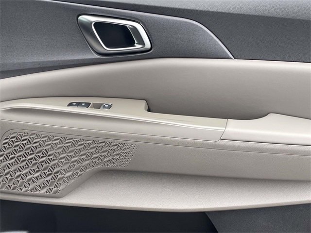 New 2026 Kia Carnival EX image 12