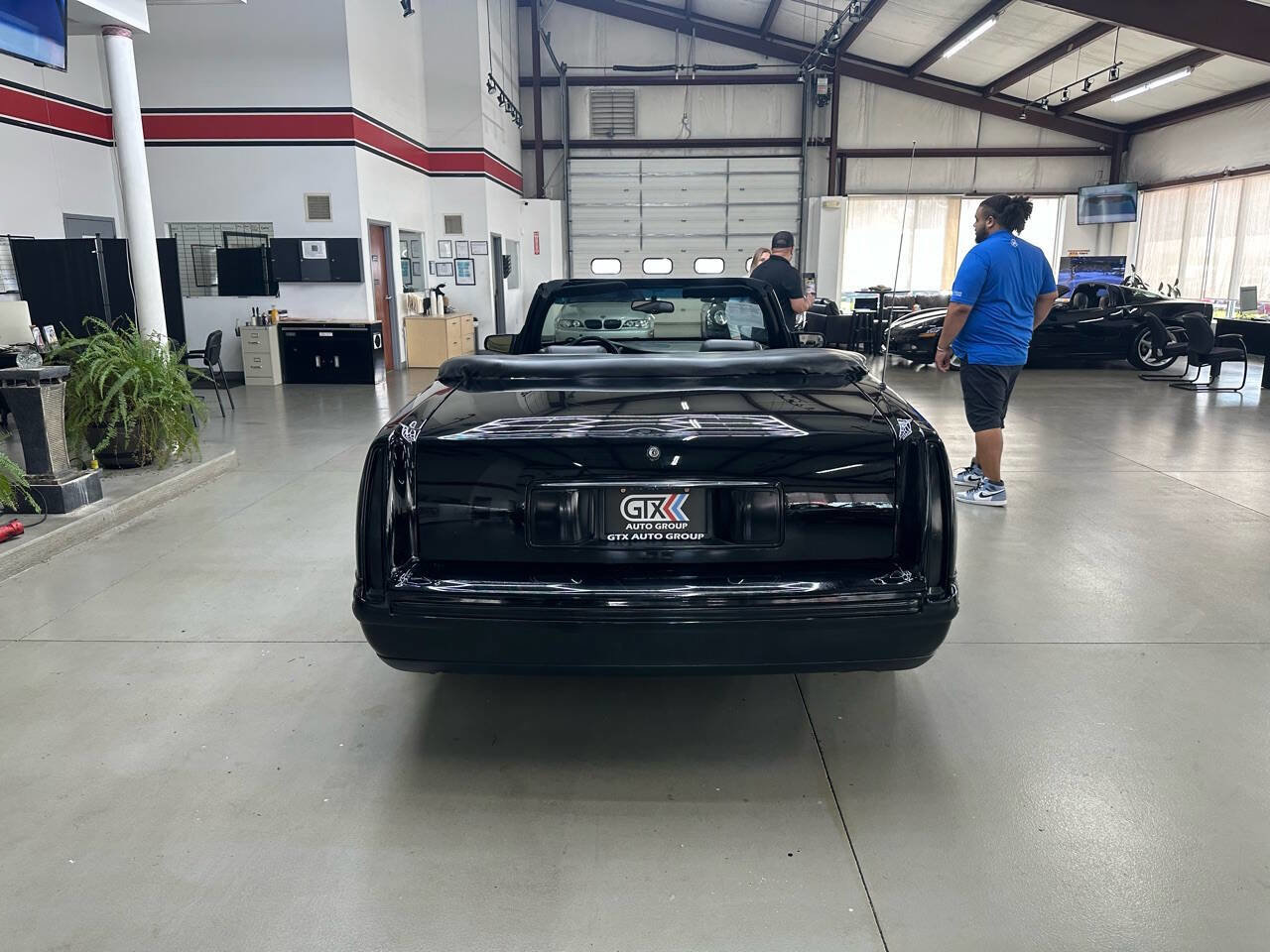 Used 1998 Cadillac De Ville Base 4dr Sedan FWD image 3