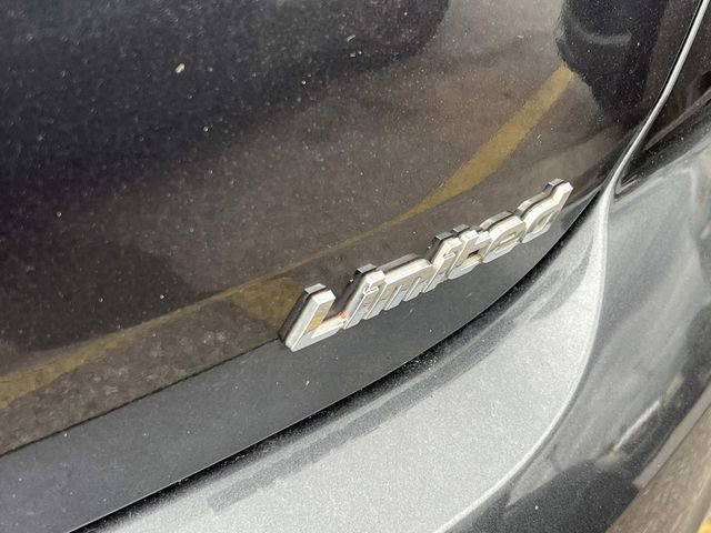 Used 2020 Hyundai Elantra Limited w/ Cargo Package (C1) image 6