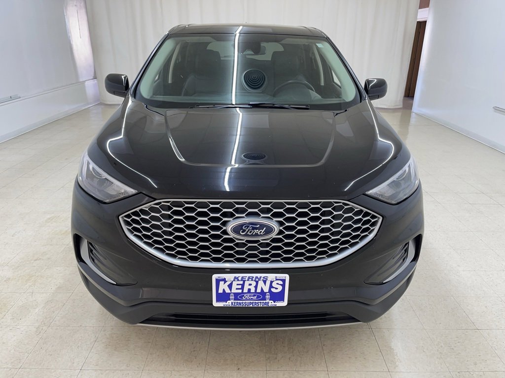 Used 2024 Ford Edge SEL image 8