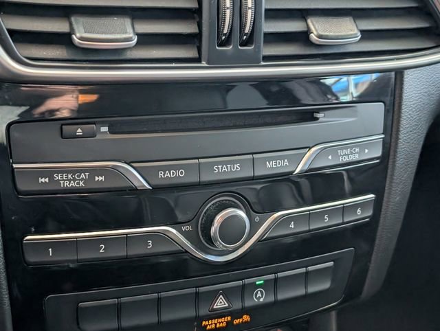 Used 2018 INFINITI QX30 image 20