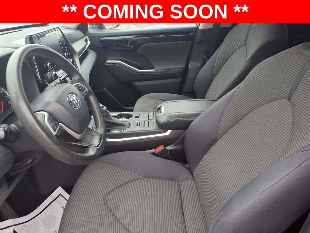 Used 2022 Toyota Highlander L image 15