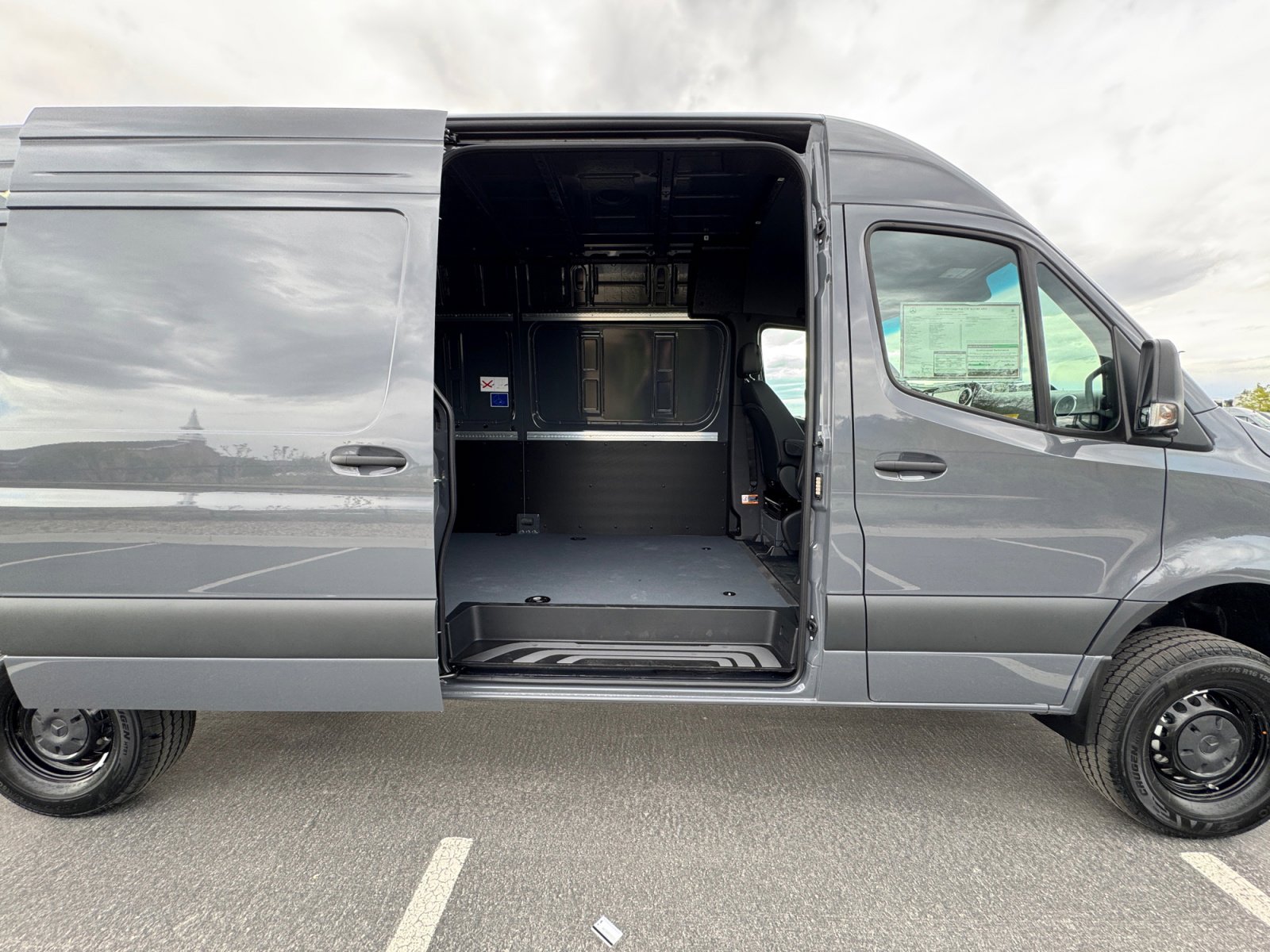 New 2026 Mercedes-Benz Sprinter 2500 image 22