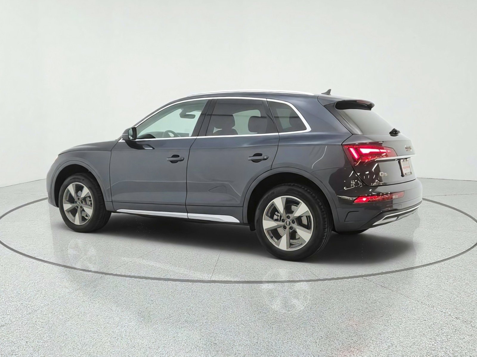 Used 2023 Audi Q5 2.0T Premium w/ Convenience Package AWD/4WD image 7