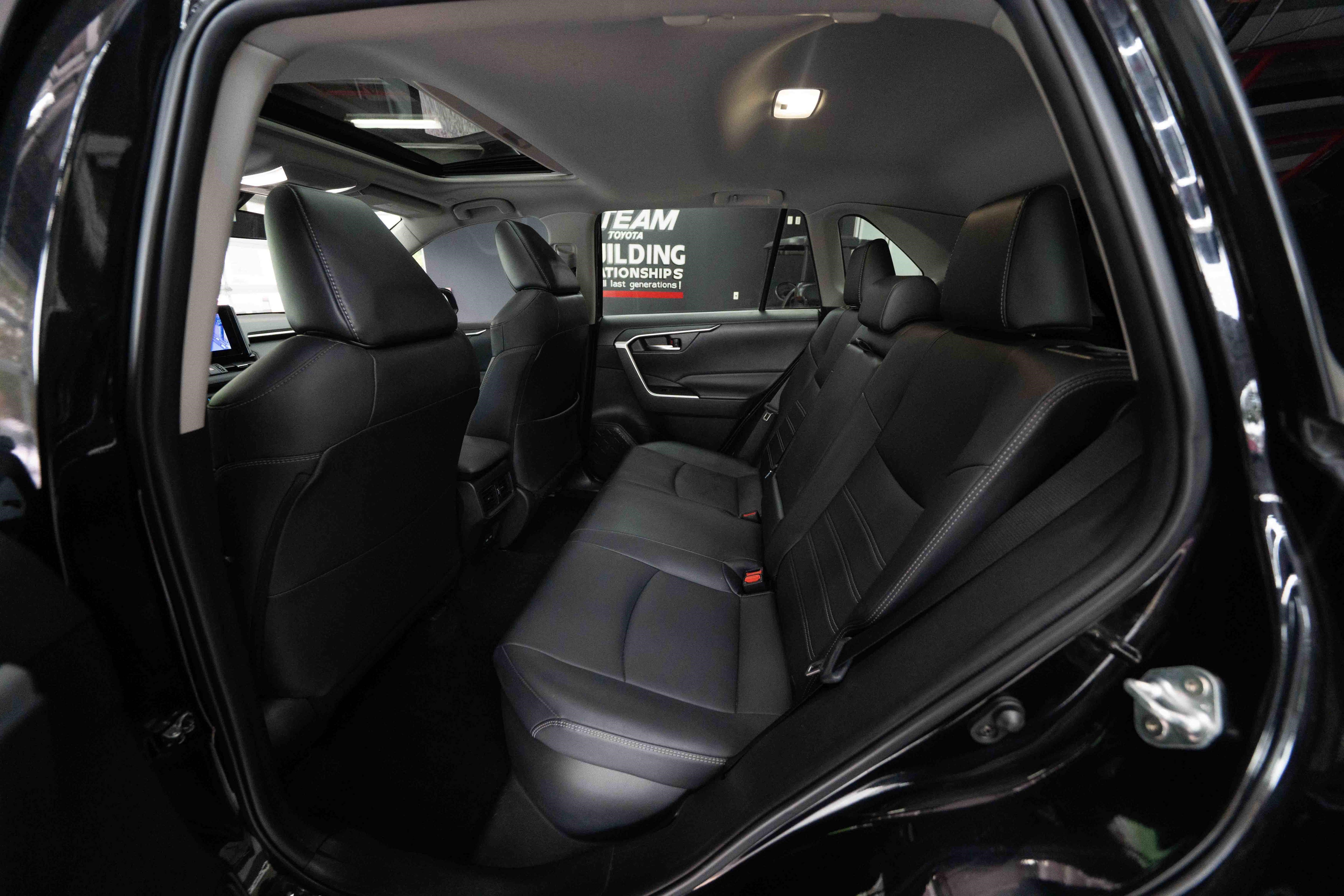 Used 2024 Toyota RAV4 XLE Premium AWD/4WD image 23