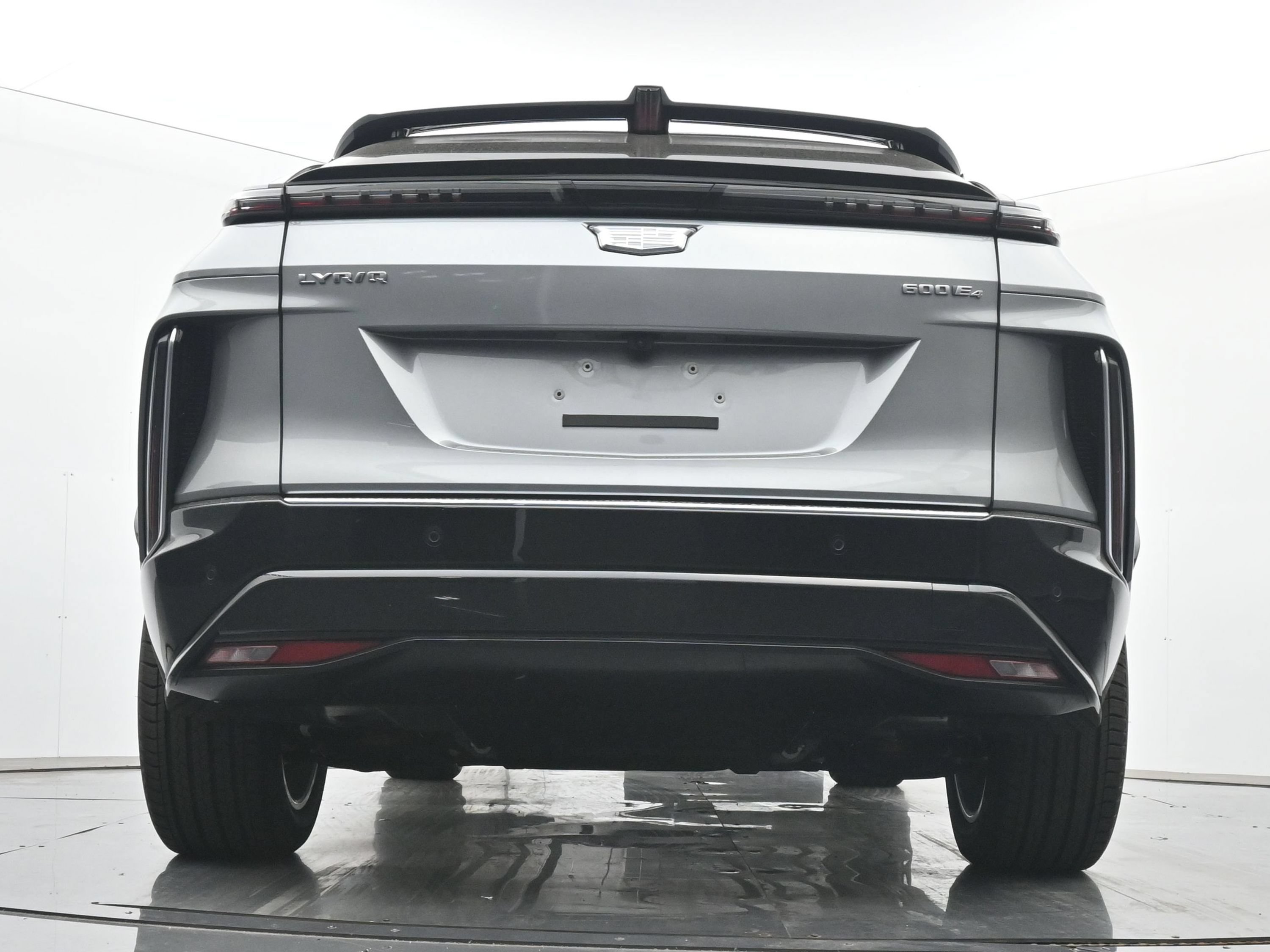 New 2026 Cadillac Lyriq Luxury w/ LPO, Floor Liner Package AWD/4WD image 18