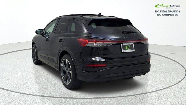 Used 2025 Audi Q4 e-tron Premium w/ Convenience Package AWD/4WD image 7