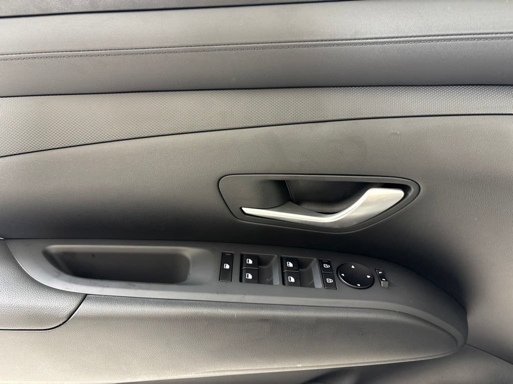 New 2027 Hyundai Santa Cruz SE FWD image 17
