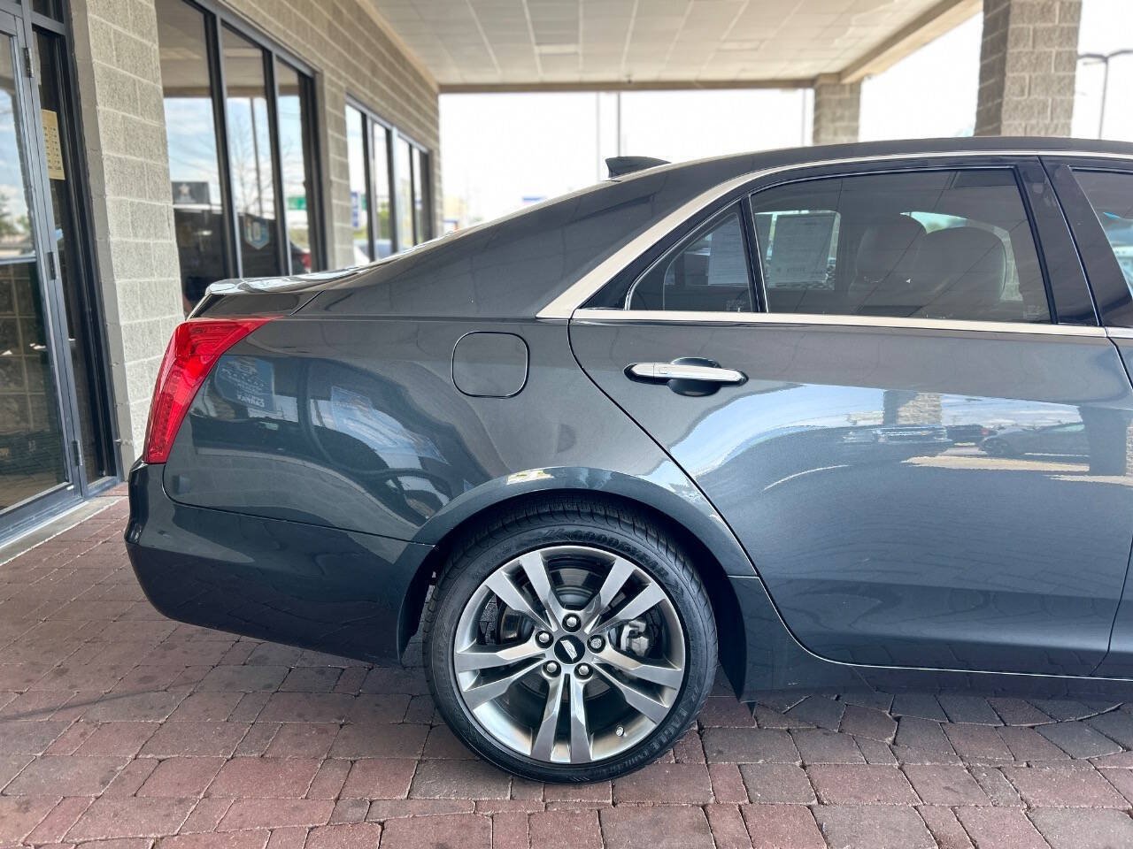 Used 2015 Cadillac CTS Vsport RWD image 20