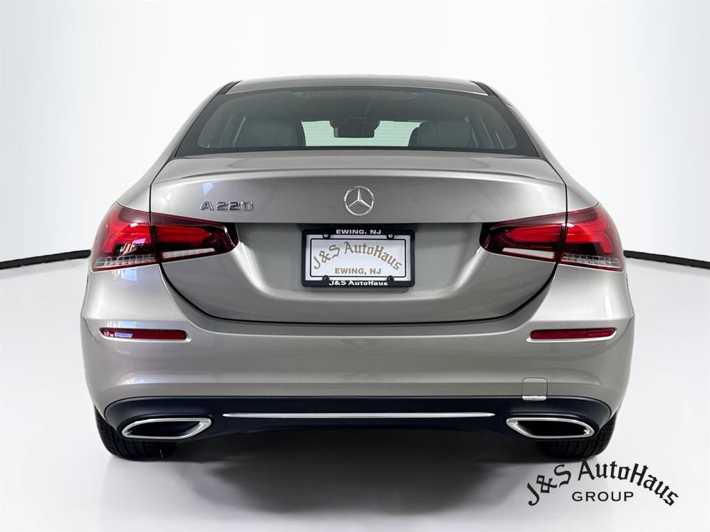 Used 2019 Mercedes-Benz A 220 w/ Premium Package image 6