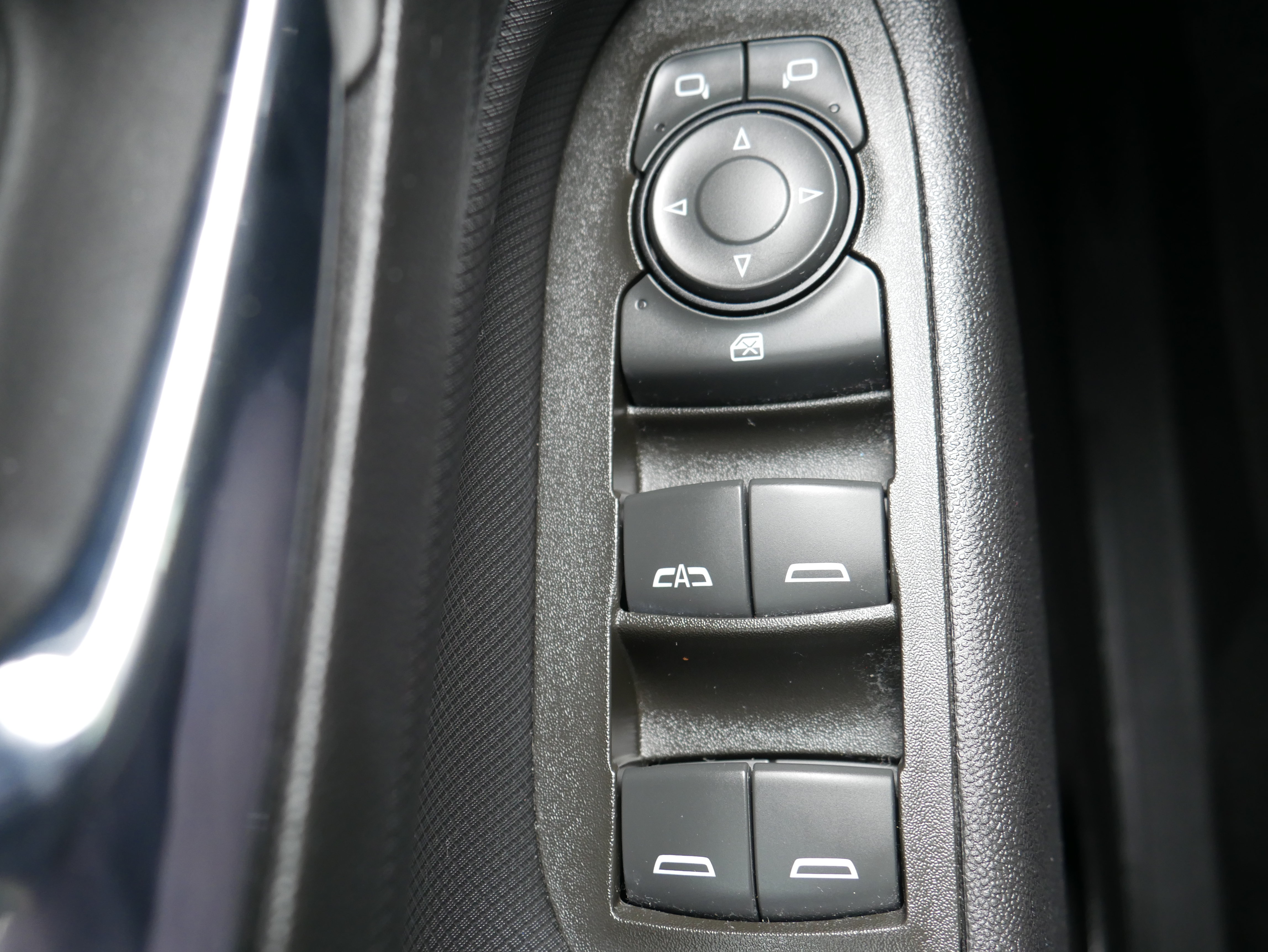Used 2023 Chevrolet Equinox RS AWD/4WD image 27