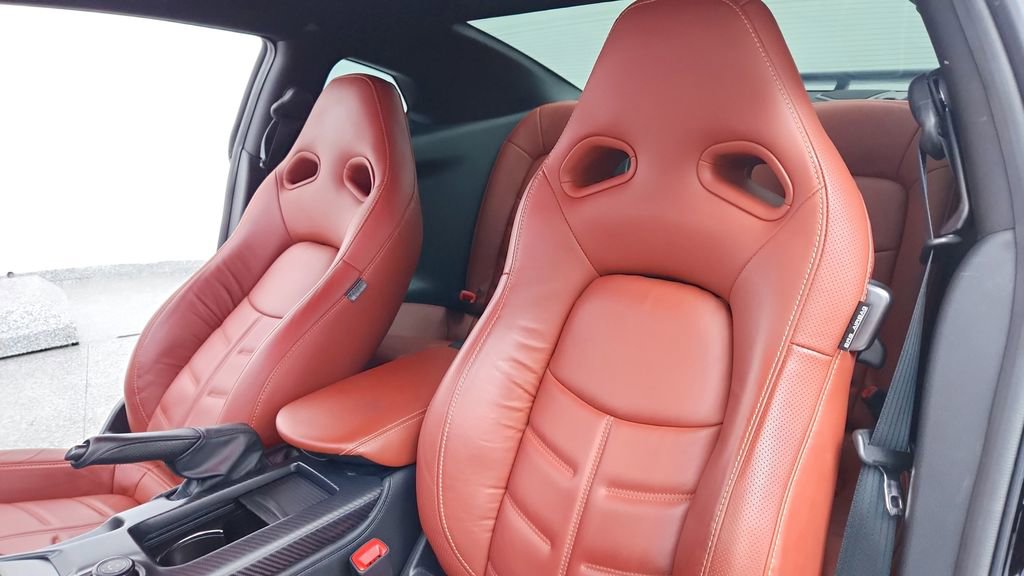 Used 2024 Nissan GT-R Premium w/ Premium Interior Package image 15