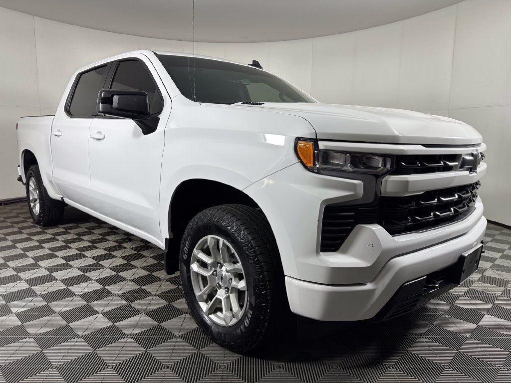 Used 2024 Chevrolet Silverado 1500 RST AWD/4WD image 7