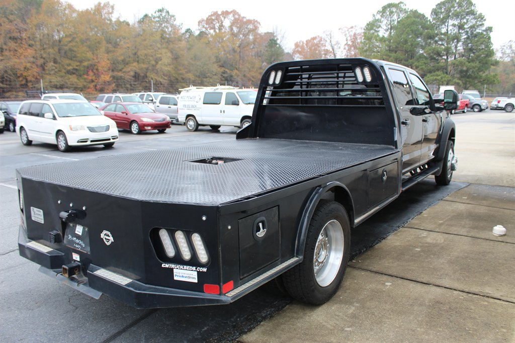 Used 2022 Ford F450 Lariat w/ Lariat Value Package image 3
