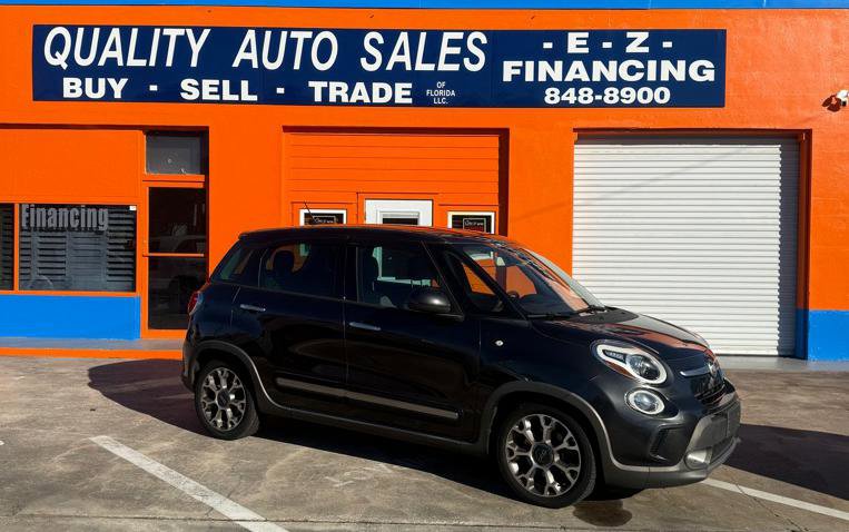 Used 2014 FIAT 500L Trekking w/ Popular Equipment Group FWD image 1