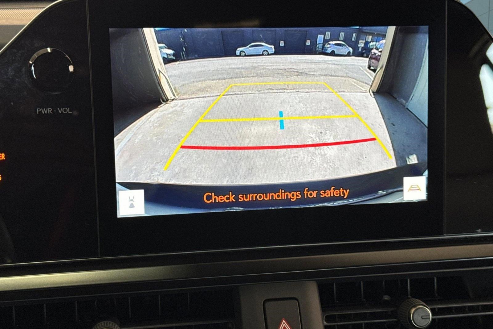 Used 2024 Lexus UX 250h FWD image 25