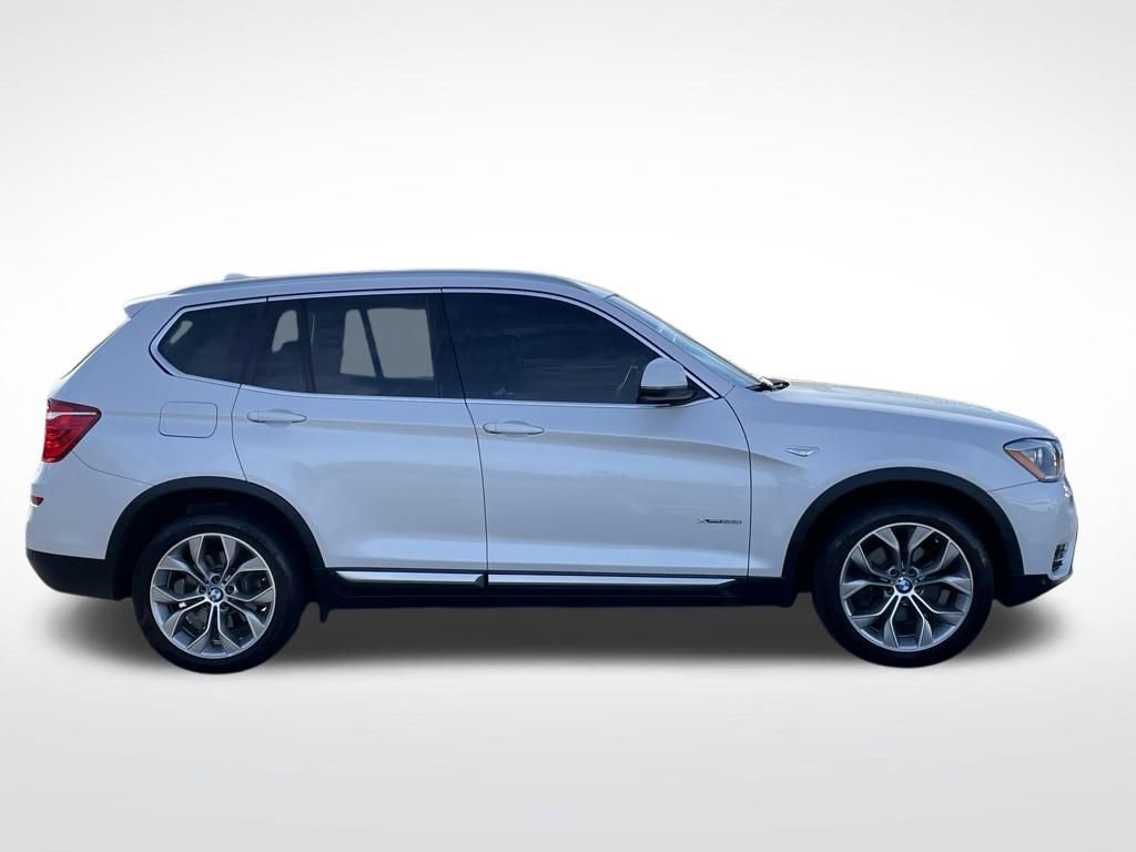 Used 2016 BMW X3 xDrive28i image 7