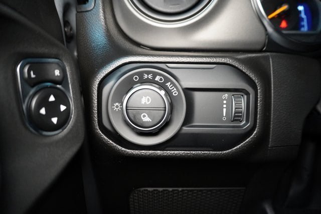 New 2023 Jeep Gladiator Sport AWD/4WD image 16