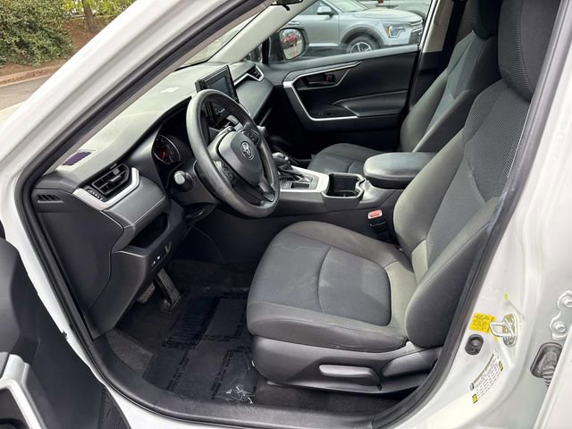 Used 2022 Toyota RAV4 LE image 14