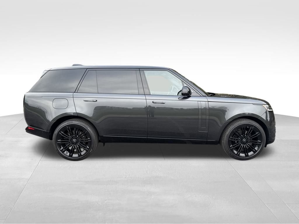 New 2025 Land Rover Range Rover Long Wheelbase SE image 6