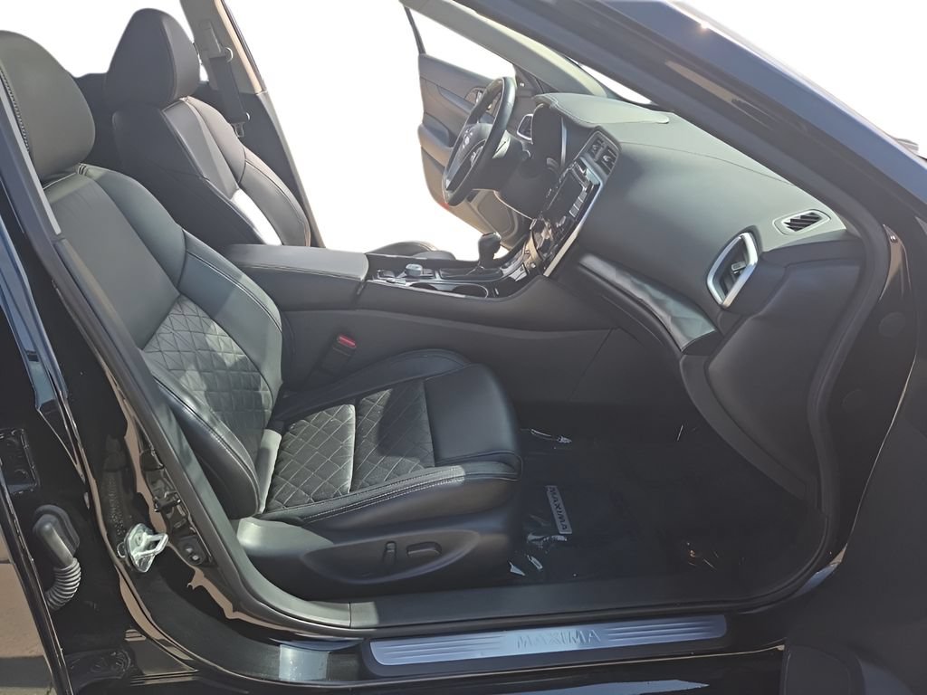 Used 2022 Nissan Maxima Platinum w/ Sport Mat Group FWD image 14