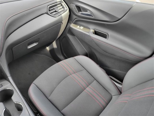 Used 2023 Chevrolet Equinox RS image 17