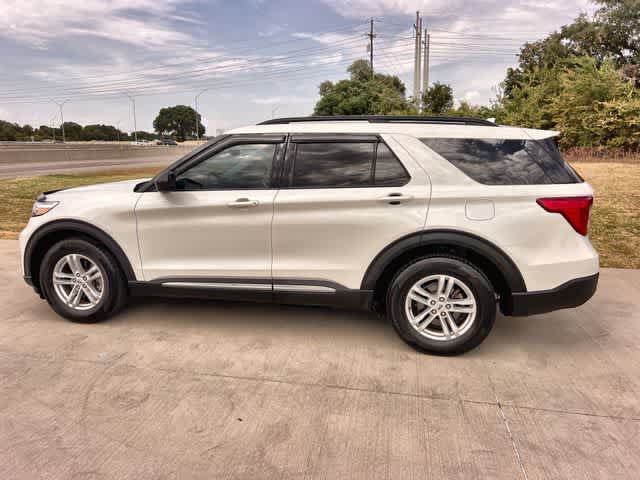 Used 2023 Ford Explorer XLT RWD image 4