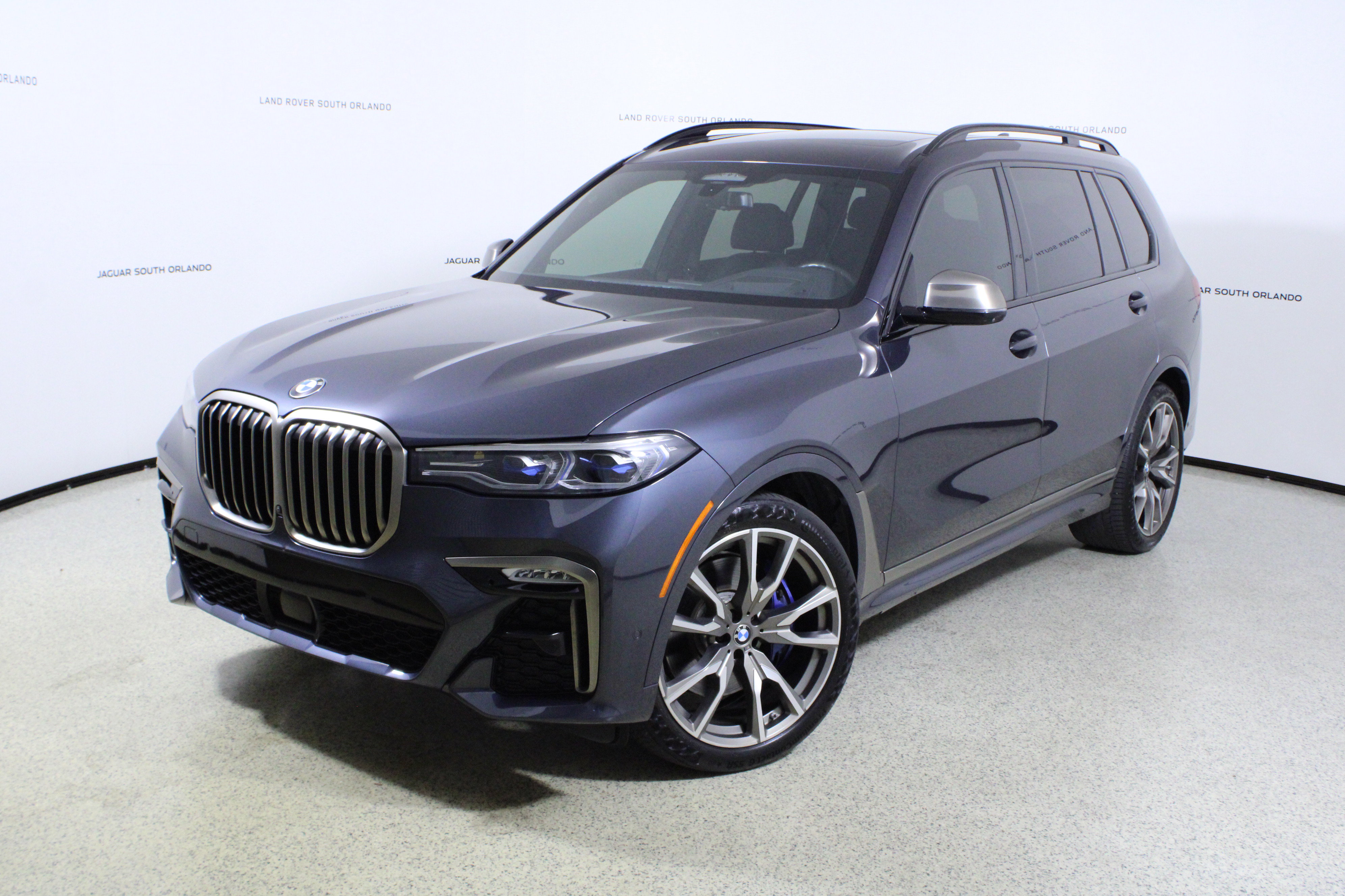Used 2022 BMW X7 M50i video 1