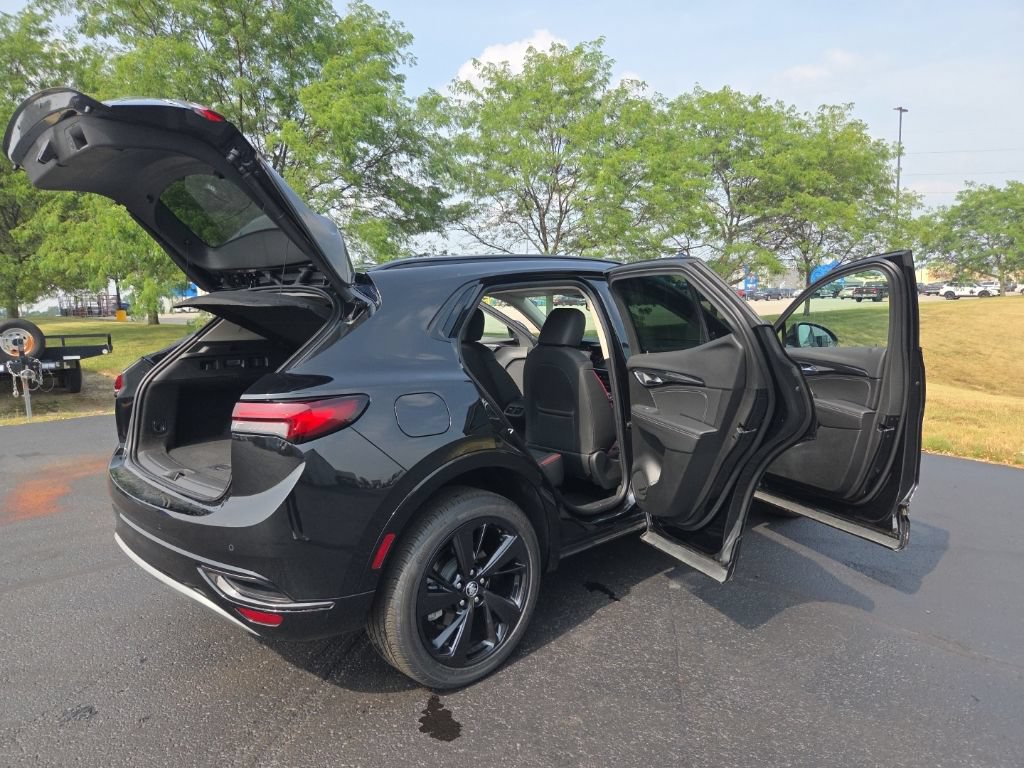 Used 2023 Buick Envision Essence w/ Sport Touring Package AWD/4WD image 15