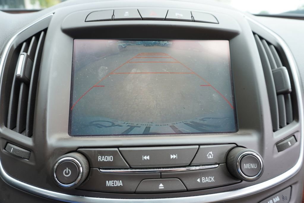 Used 2017 Buick Regal Premium image 9