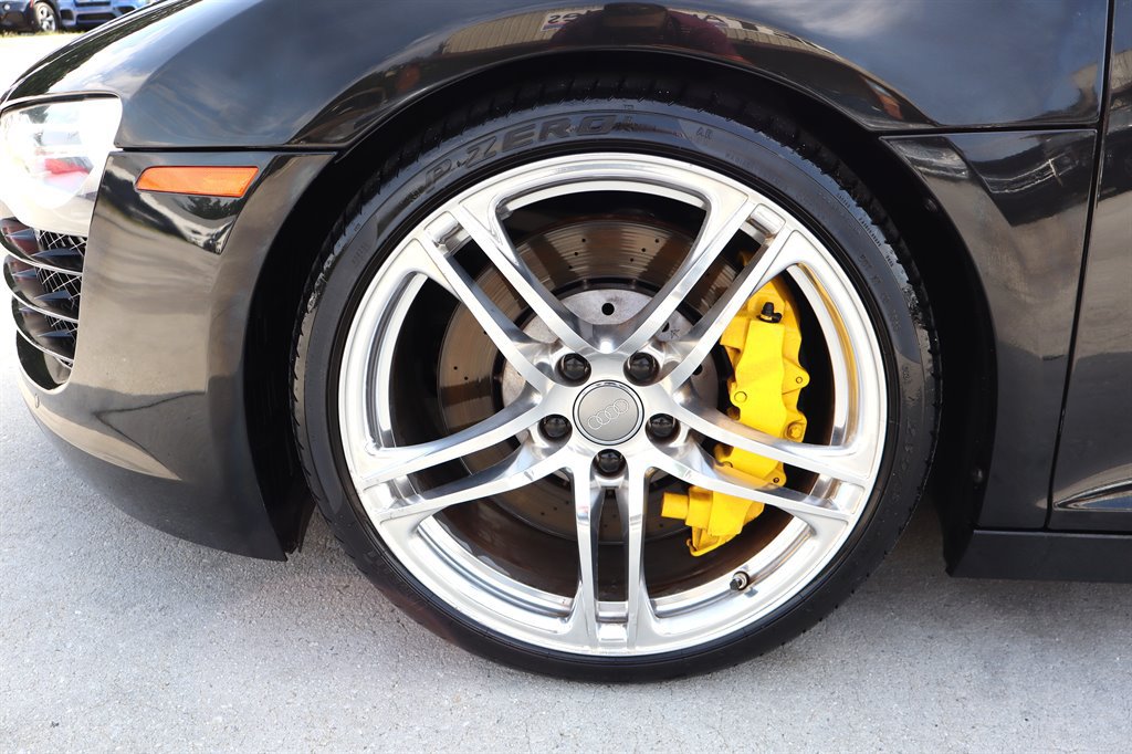 Used 2010 Audi R8 V8 AWD/4WD image 18