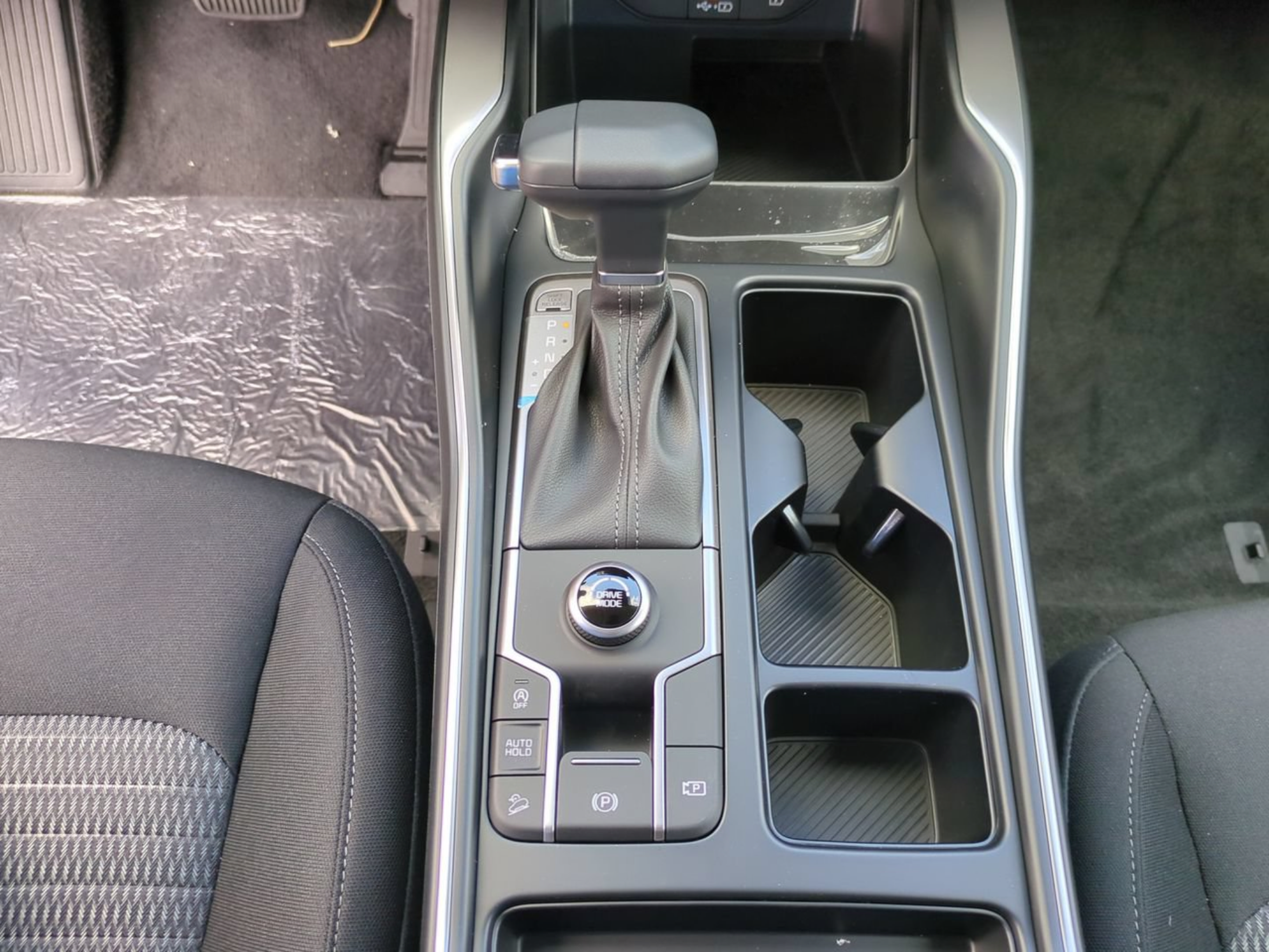 New 2026 Kia Sorento LX FWD image 23
