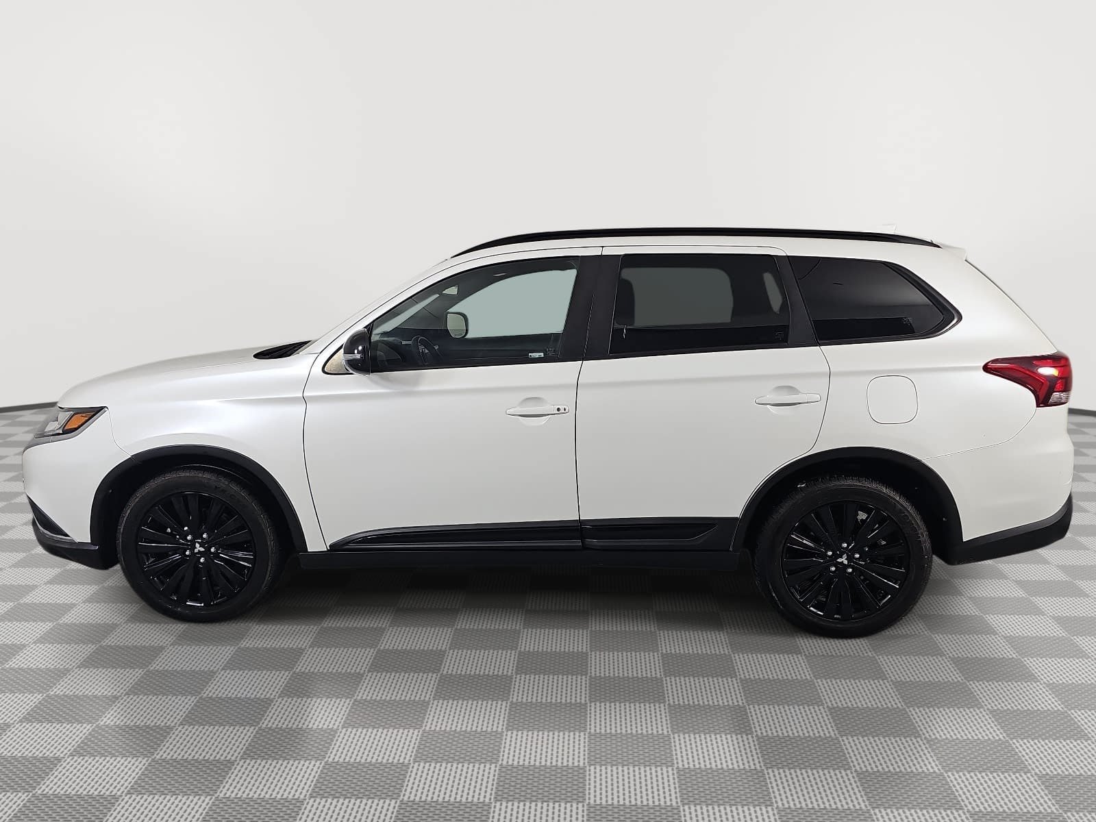 Used 2020 Mitsubishi Outlander SE FWD image 5