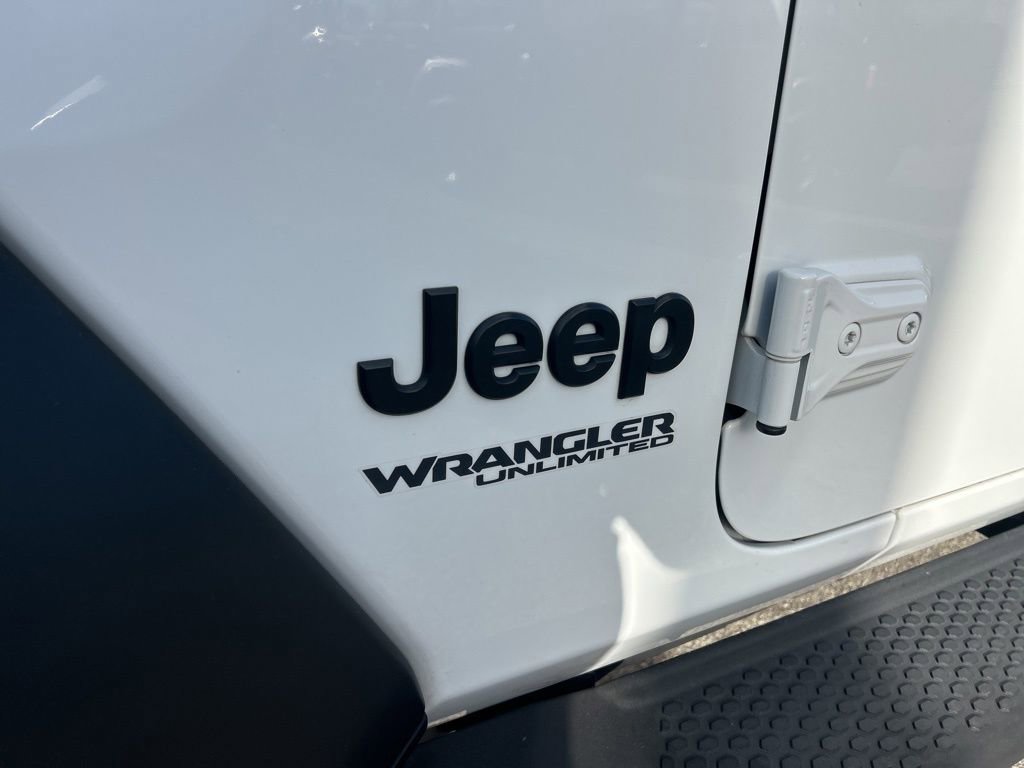 Used 2022 Jeep Wrangler Unlimited Sport image 18